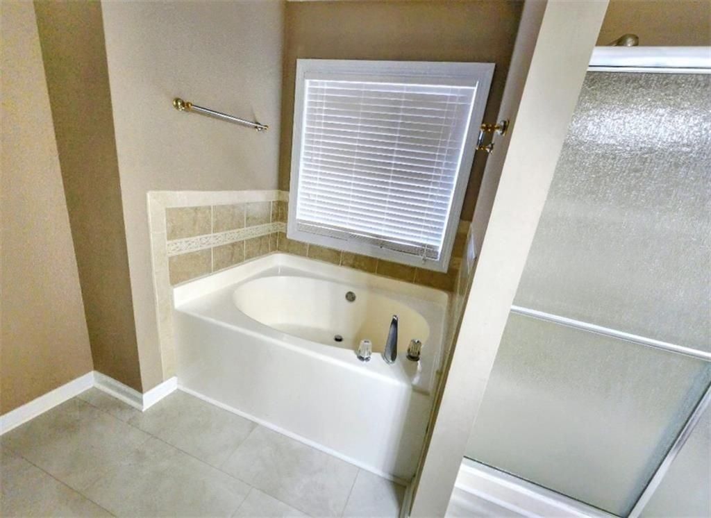 3305 Goldmist Dr - Photo 7 of 11