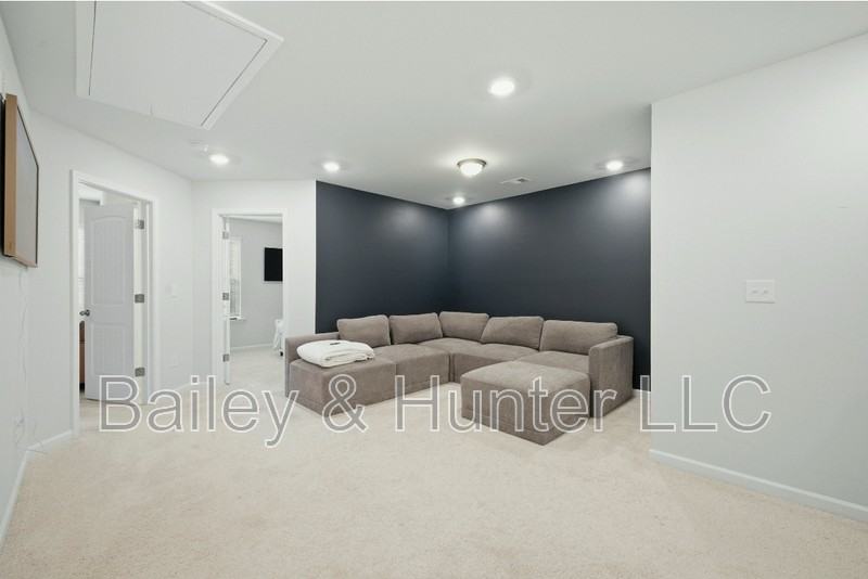 409 Brooch Way - Photo 7 of 15