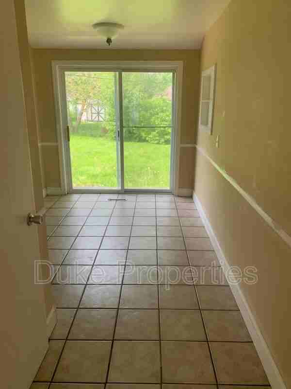 261 Morrow Dr - Photo 4 of 12
