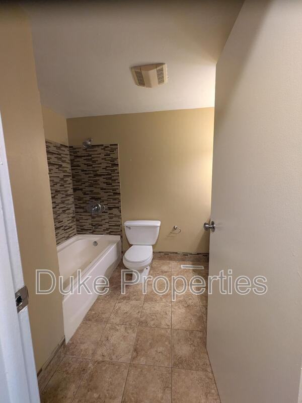 6 Bishopgate Dr #1 - Photo 6 of 14