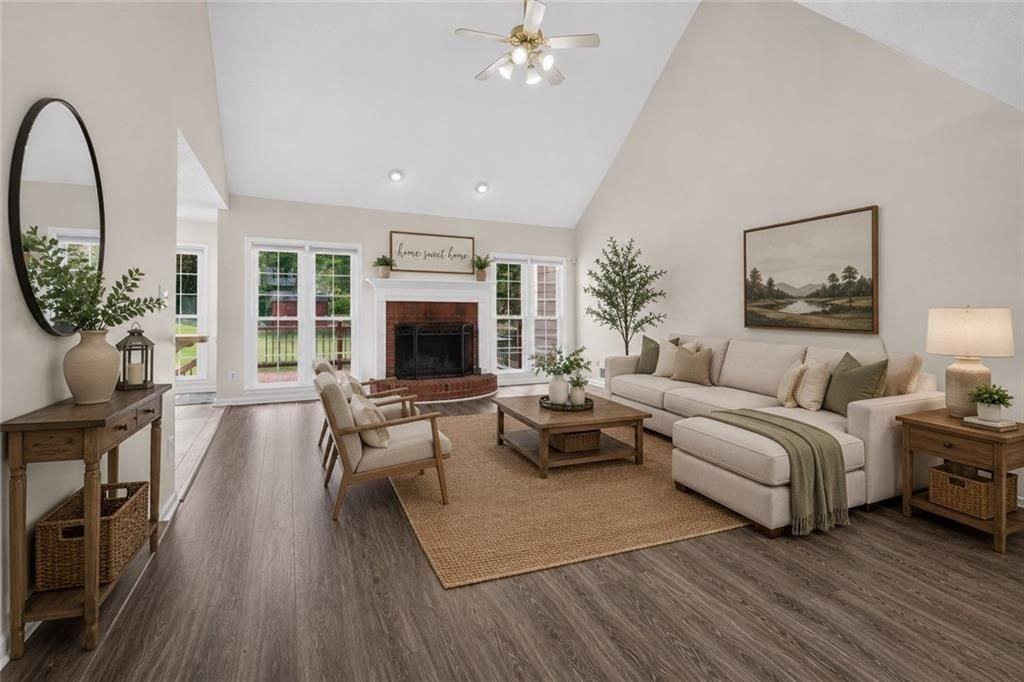 1262 Bowman Rd - Photo 4 of 18
