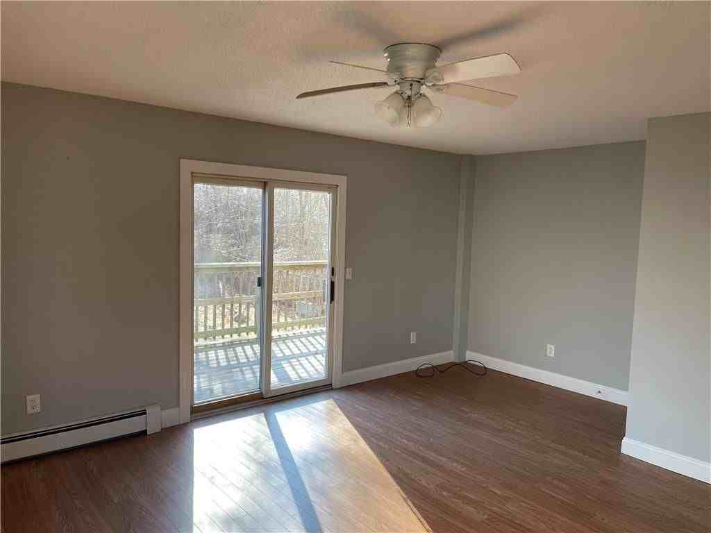 12 Beacon St ##B - Photo 7 of 20
