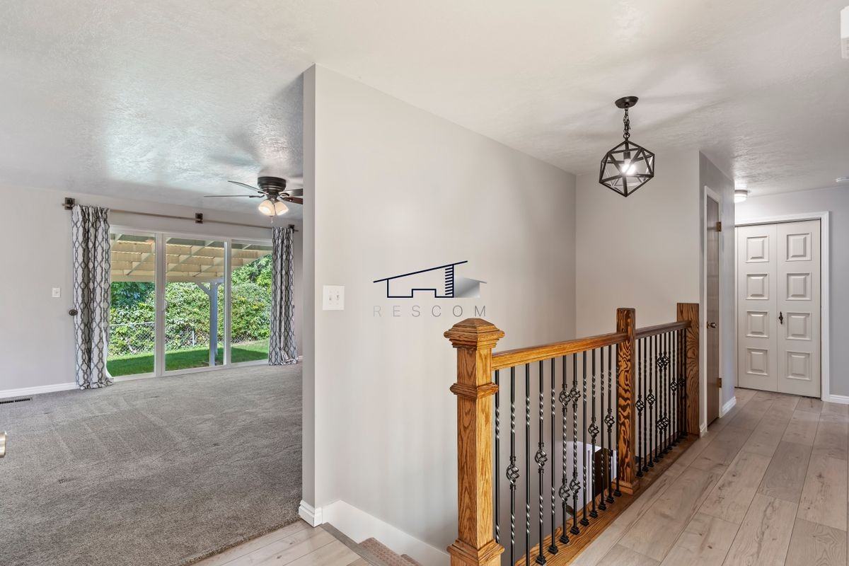 3179 Hawthorne Ave - Photo 5 of 36