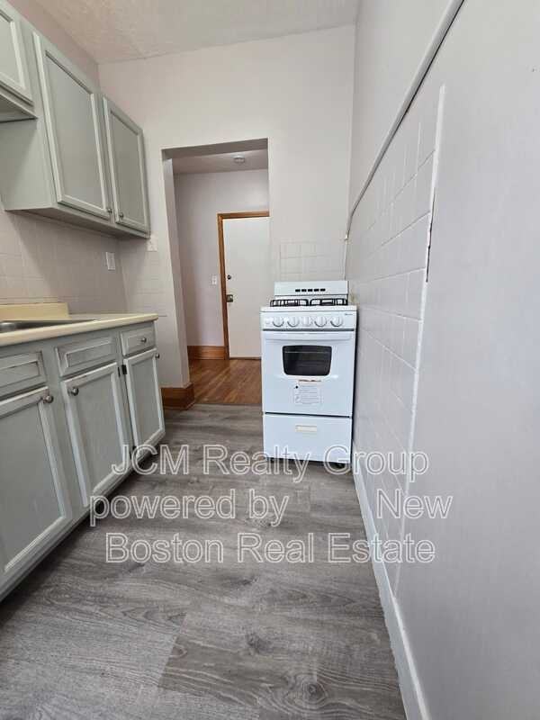 167 N Common St #25 - Photo 2 of 10