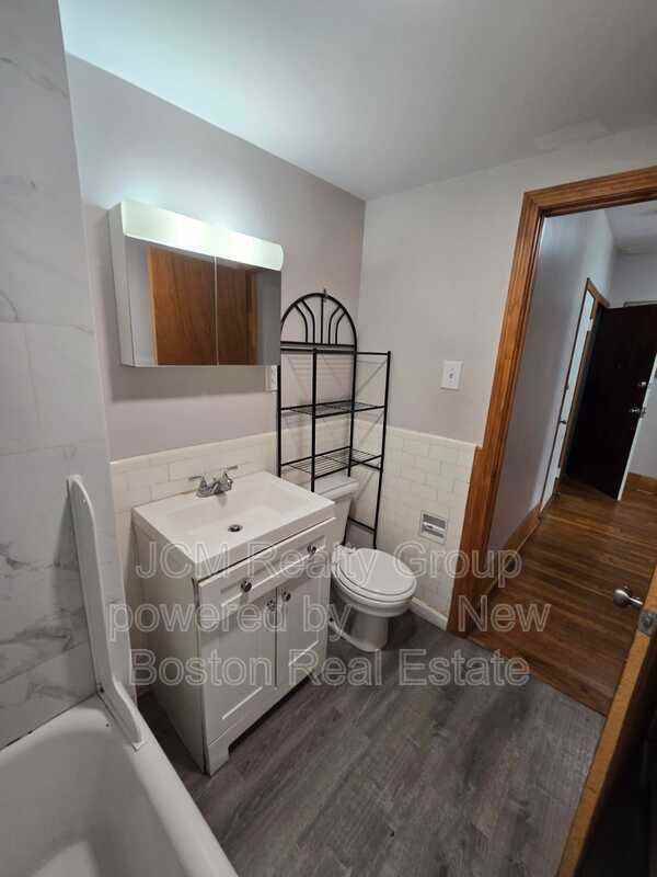 167 N Common St #25 - Photo 6 of 10