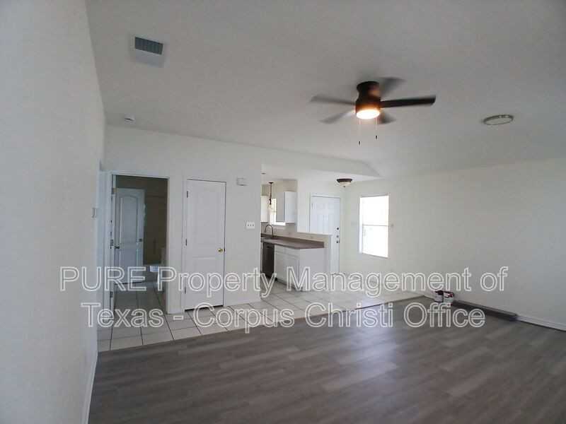 14006 Fortuna Bay Dr #B - Photo 5 of 19