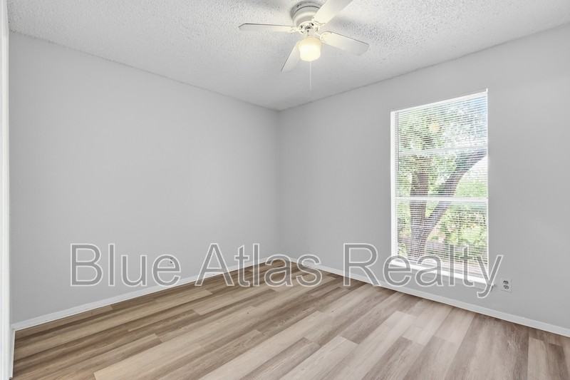 3828 Coates Cir - Photo 6 of 15