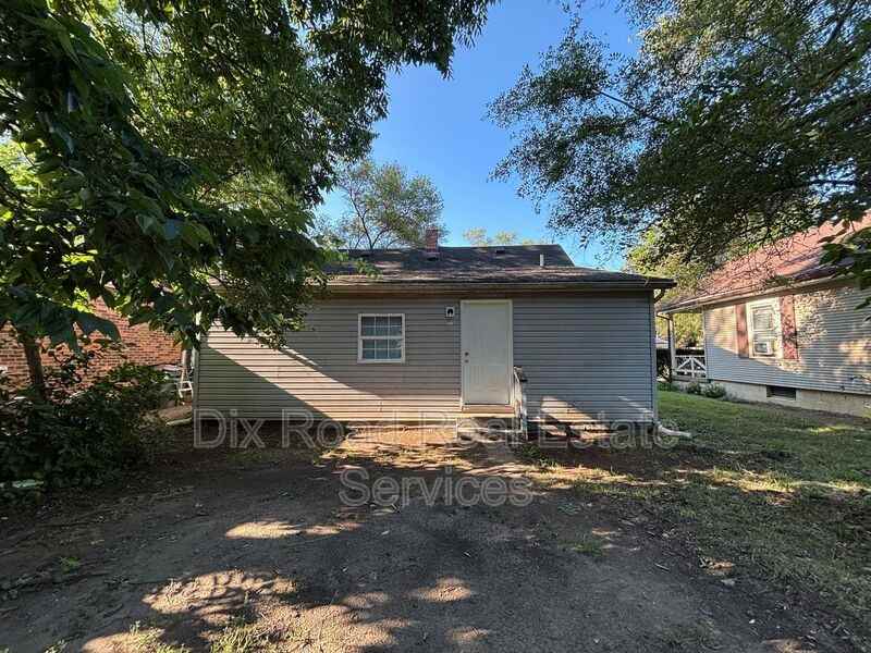 609 18th Ave - Photo 3 of 23