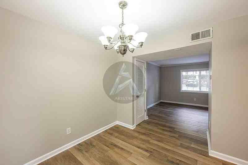 6940 Roswell Rd Ne #13F - Photo 2 of 18