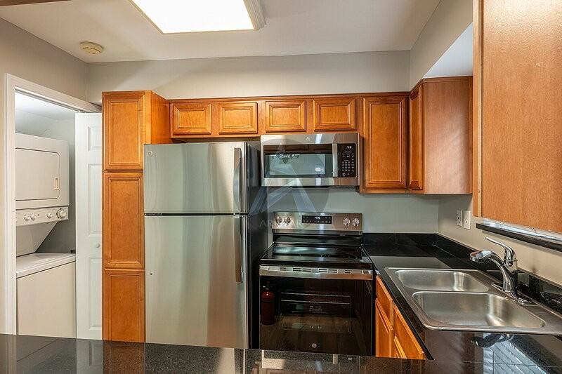 6940 Roswell Rd Ne #13F - Photo 4 of 18