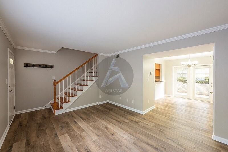 6940 Roswell Rd Ne #13F - Photo 5 of 18