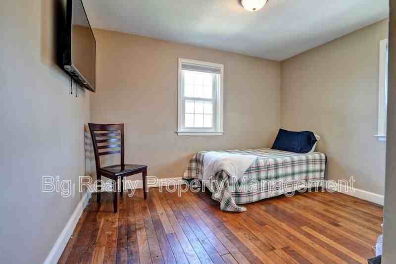 912 Feist Ave - Photo 5 of 16