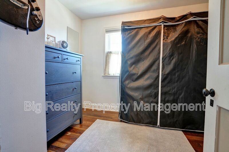 912 Feist Ave - Photo 7 of 16
