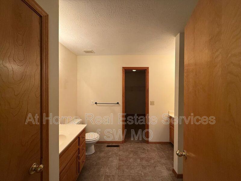 4215 W Madison St - Photo 5 of 9