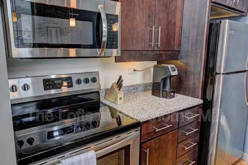 1101 Hawthorne Ln #261 - Photo 5 of 11