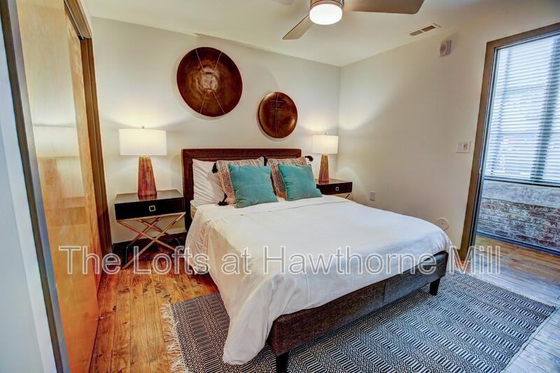 1101 Hawthorne Ln #261 - Photo 7 of 11