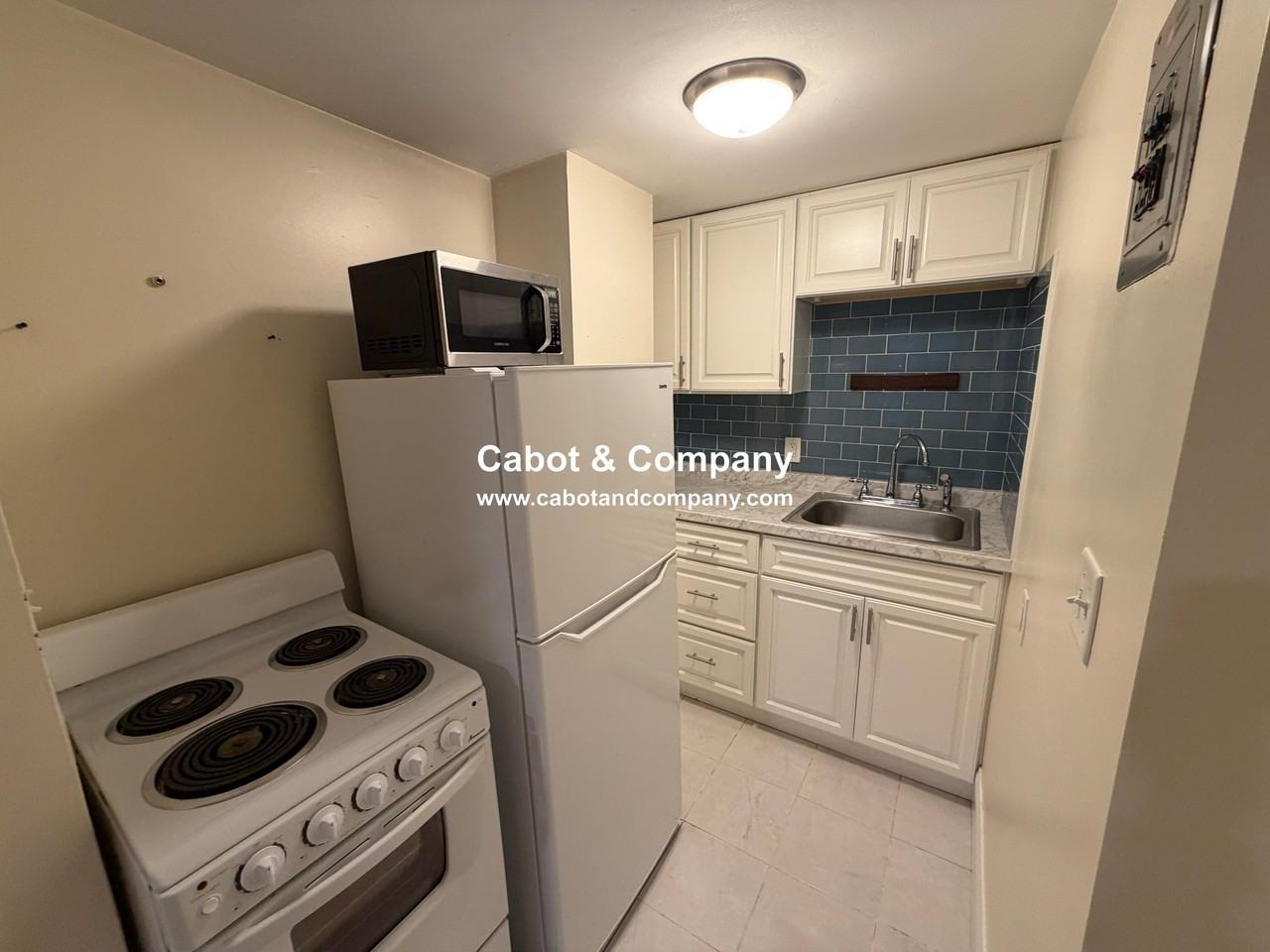 295 Newbury St #2 - Photo 4 of 15