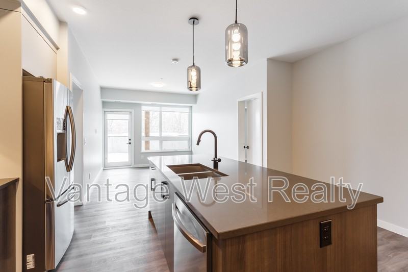 1101 St. Paul St - Photo 4 of 26