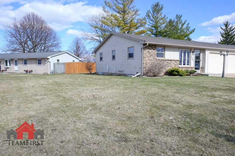 1807 Careful Ct - Photo 3 of 20