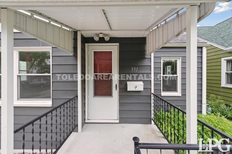331 California Blvd - Photo 5 of 32