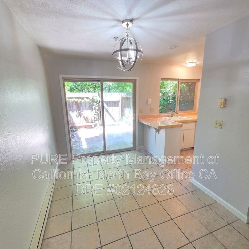 1036 Eleanor Ave - Photo 3 of 16