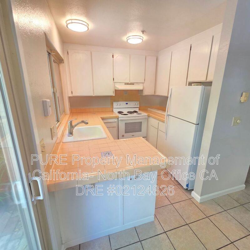 1036 Eleanor Ave - Photo 4 of 16