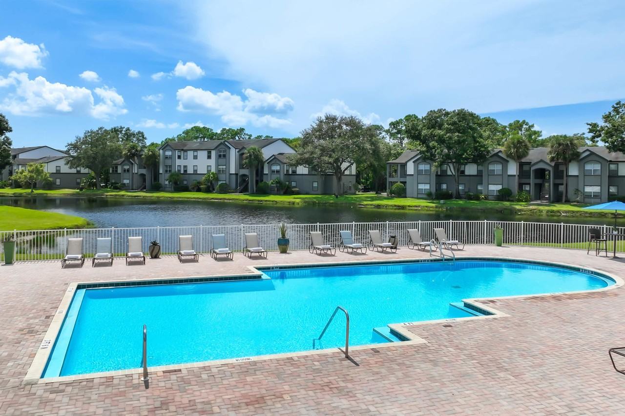 Eden Pointe - Photo 5 of 23