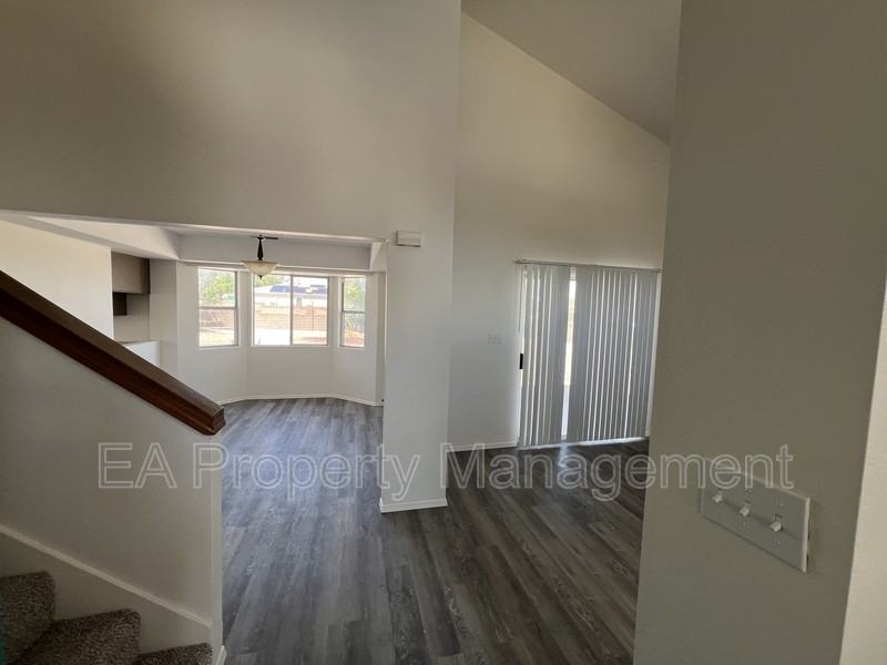 7259 Pajarito Rd Ne - Photo 2 of 20