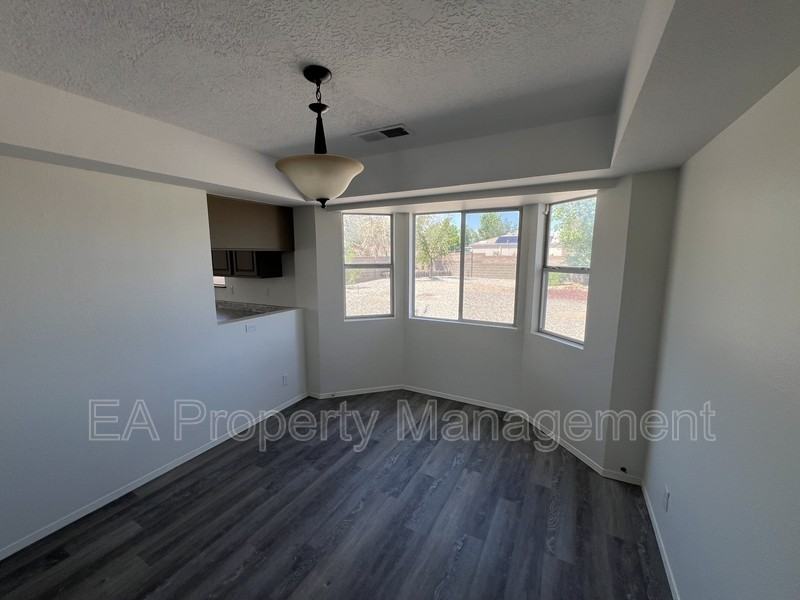 7259 Pajarito Rd Ne - Photo 5 of 20