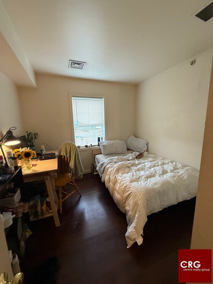34 Raymond St #34L - Photo 6 of 15