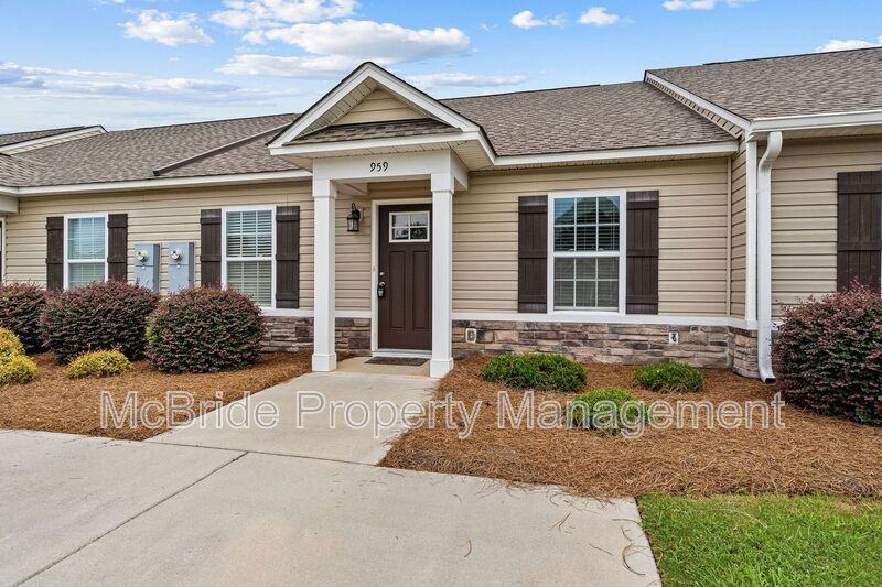 959 Madrid Ct - Photo 3 of 20