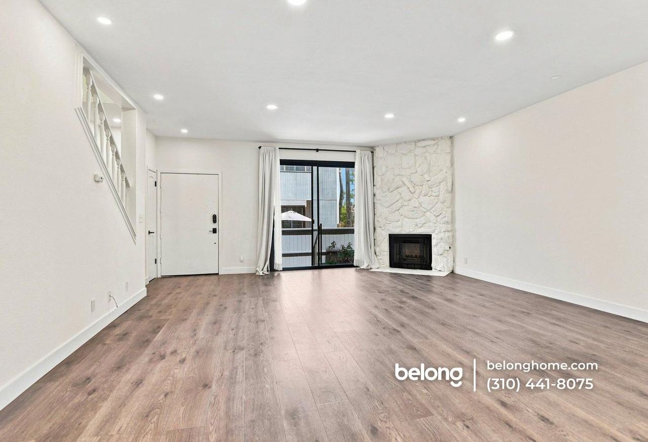 8154 Manitoba St #5 - Photo 5 of 28