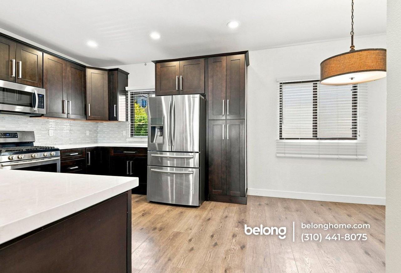 8154 Manitoba St #5 - Photo 6 of 28