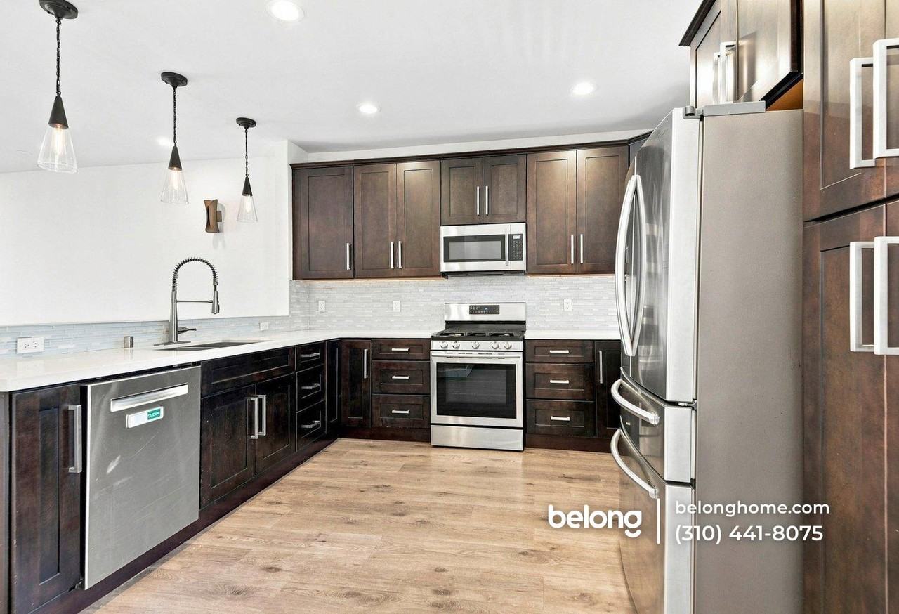 8154 Manitoba St #5 - Photo 7 of 28