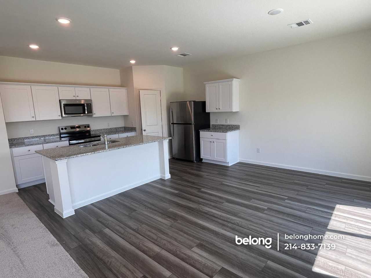 2007 Meadow Park Dr - Photo 5 of 23