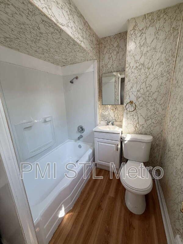 5548 Jennings Station Rd - Photo 3 of 11