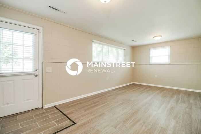 6259 Faircrest Rd - Photo 7 of 17