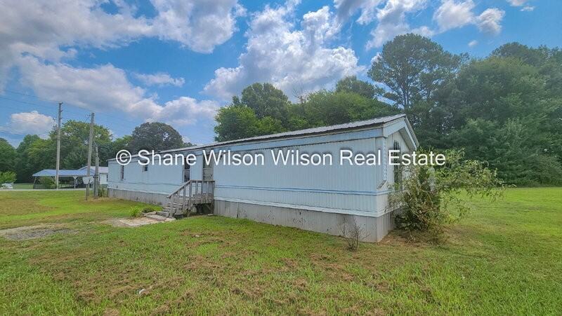 133 Mandalay Way - Photo 2 of 15