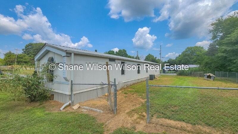 133 Mandalay Way - Photo 4 of 15