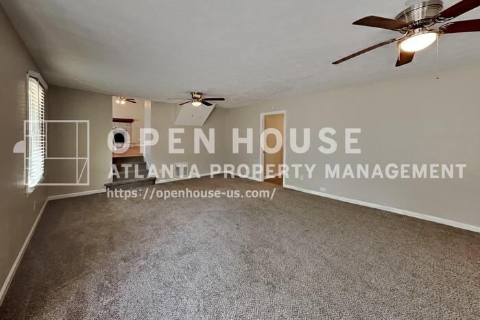 101 Chantilly Ln - Photo 6 of 23