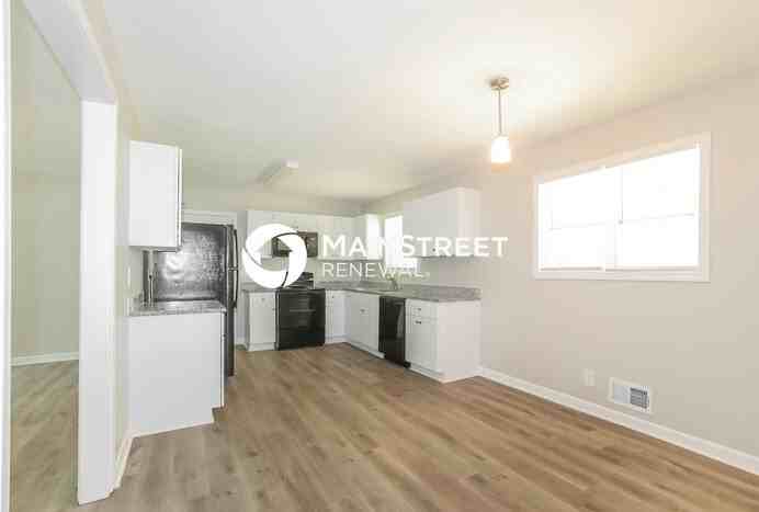 1612 Lamont Ave - Photo 6 of 15