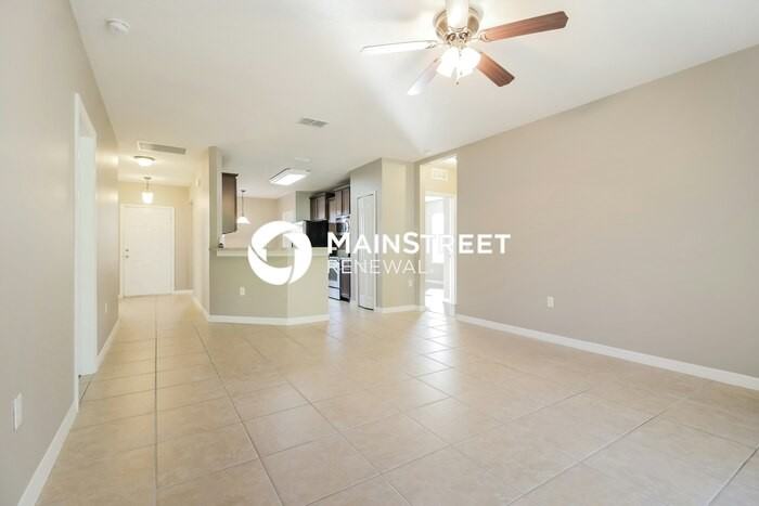 4794 Ashurst St - Photo 3 of 16