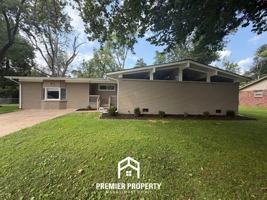 featured image of 2322 Rodgers Dr Ne