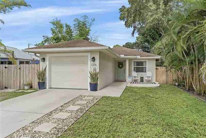 1316 Charlotte Ave - Photo 2 of 27