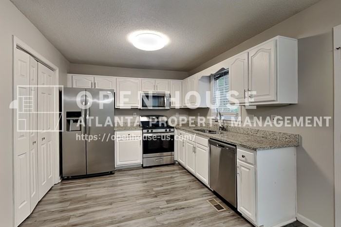 360 Warrenton Dr - Photo 6 of 20