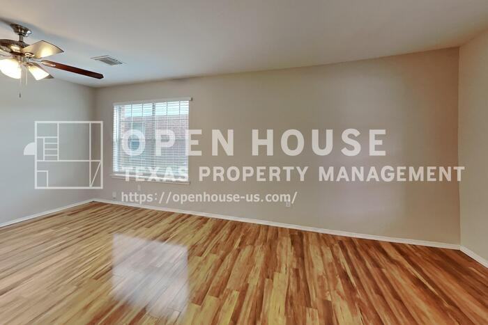 21210 Bridgemeadows Ln - Photo 4 of 22