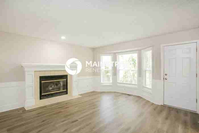 1400 Ne 80th St - Photo 2 of 18