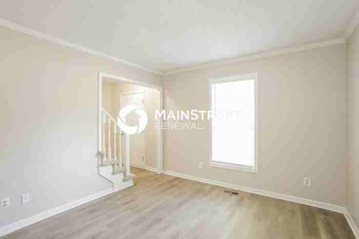 1400 Ne 80th St - Photo 7 of 18