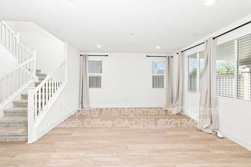 233 Cold Creek Dr - Photo 3 of 15