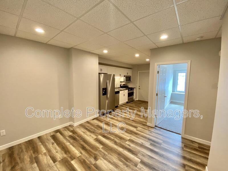 107 Main St E - Photo 2 of 5